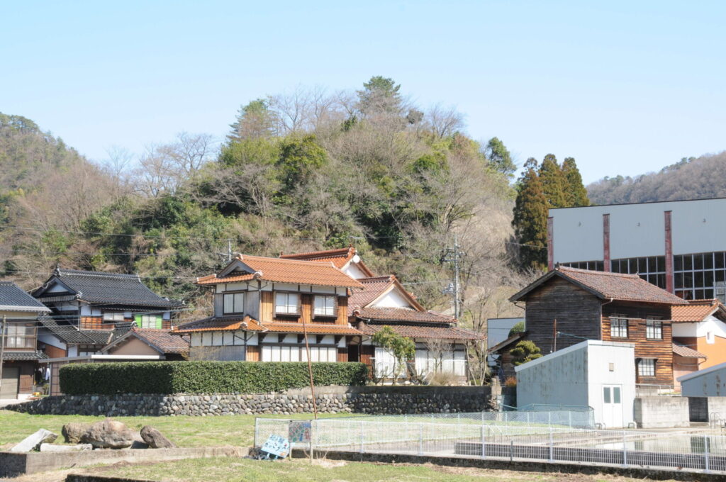 一つ山秋①
